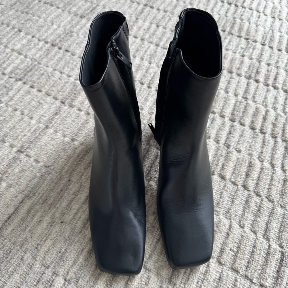 & Other Stories, Black Leather Ankle Boots (Never worn!)